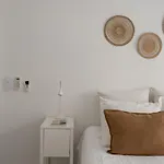 Stylish 2-bedroom With Terrace In Alcântara * Lisboa