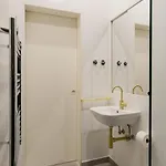 Stylish 2-bedroom With Terrace In Alcântara Apartamento Lisboa