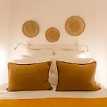 Apartamento Stylish 2-bedroom With Terrace In Alcântara
