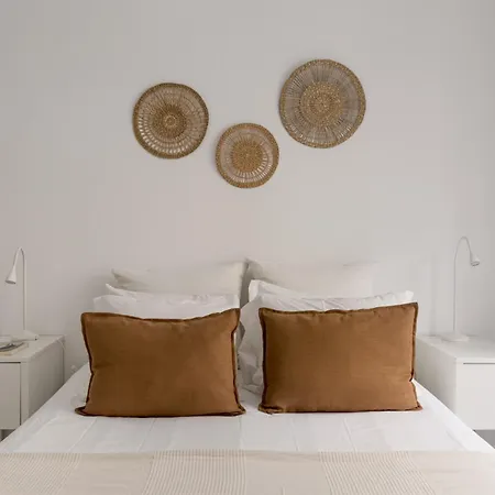 Stylish 2-bedroom With Terrace In Alcantara *